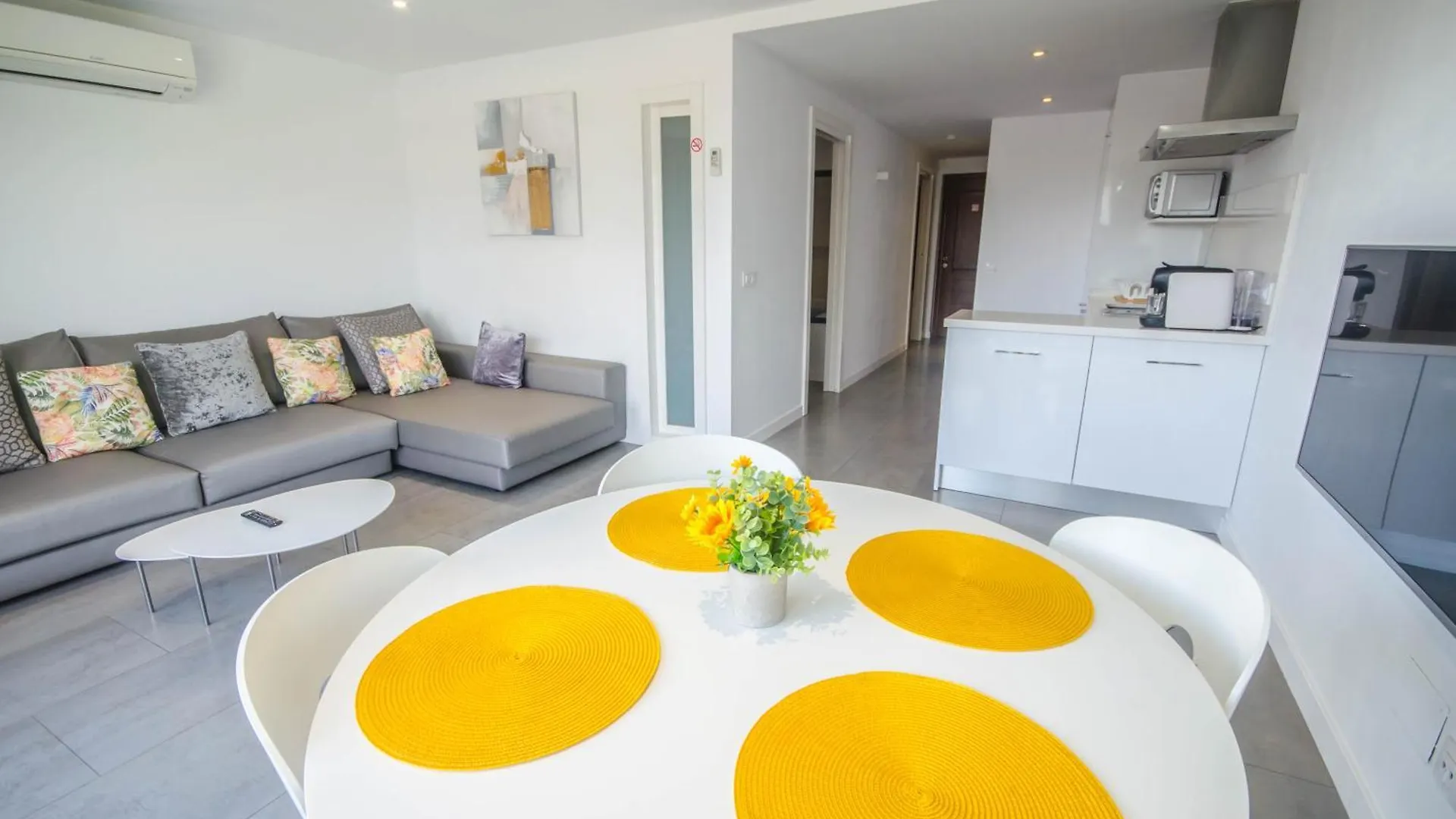 Apartment Paraiso Banus - Coastal Retreat Near The Beach Marbella
