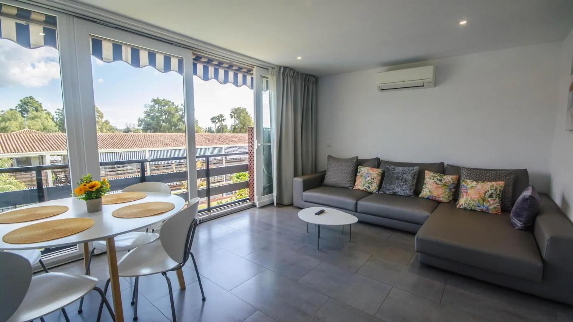 Apartment Paraiso Banus - Coastal Retreat Near The Beach Marbella Spain