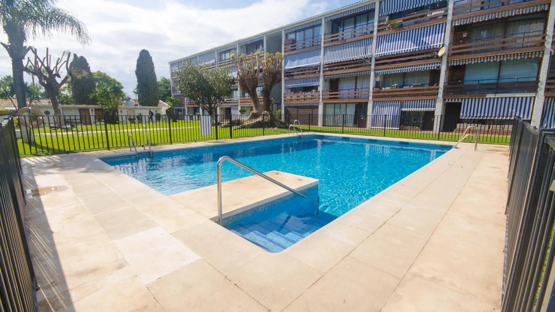 Paraiso Banus - Coastal Retreat Near The Beach Marbella 0*,